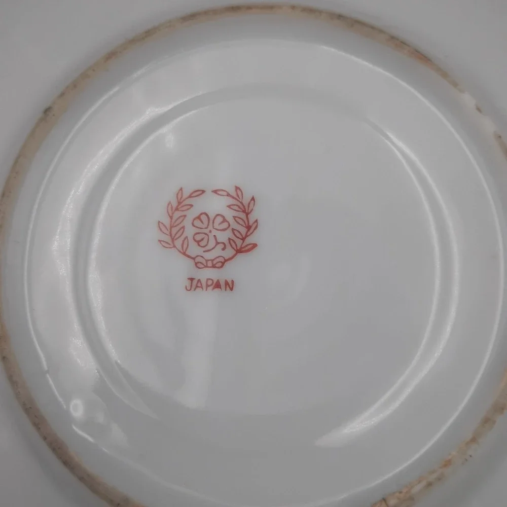 Vintage Nippon Yoko Boeki‎ Saucer With Rosebud Design & Gold Trim Made In Japan